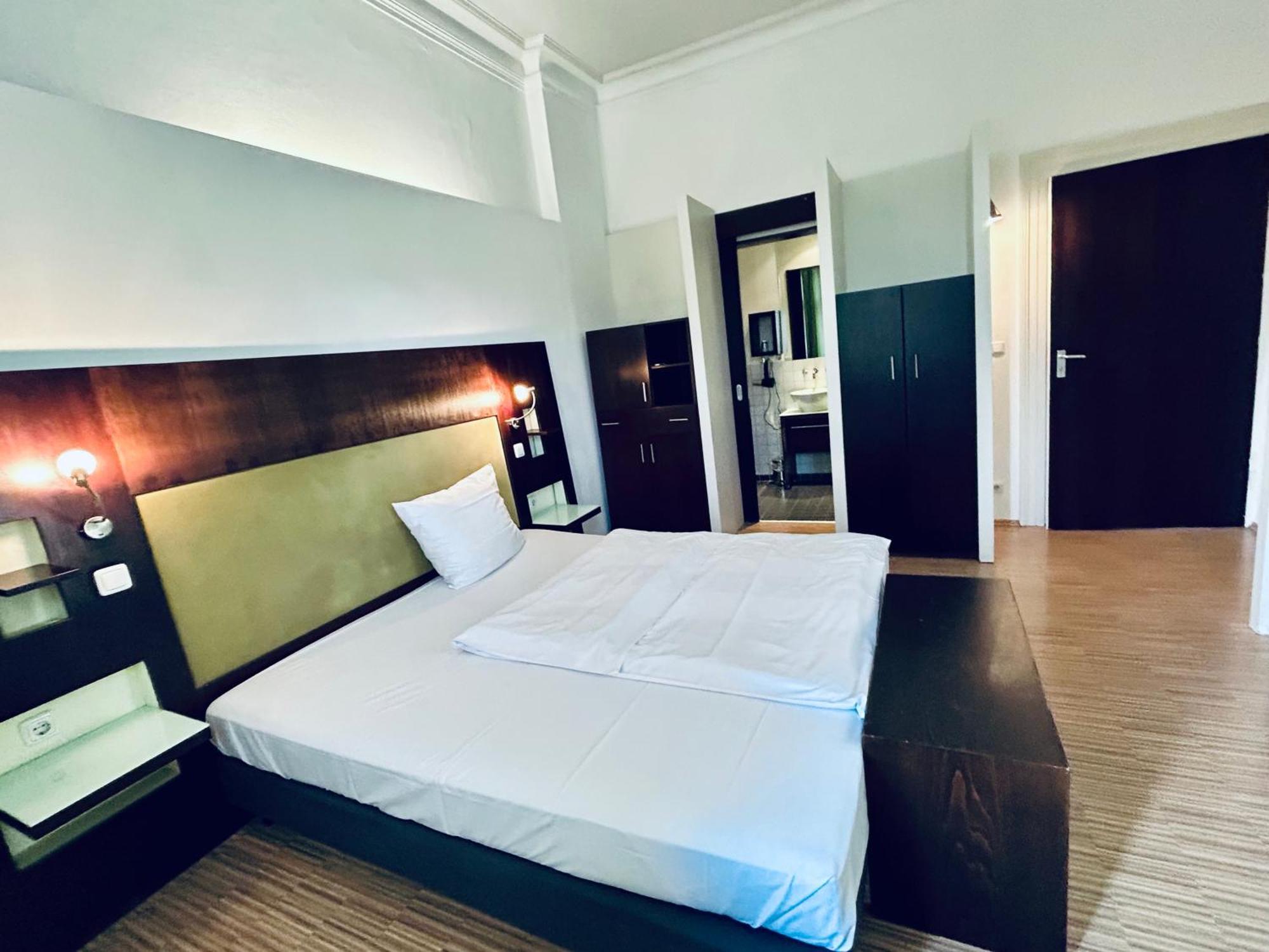 Hotel Brasserie Erlangen Ngoại thất bức ảnh